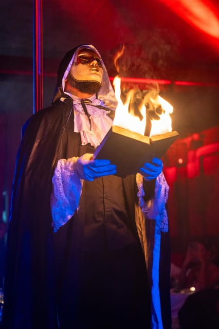 braga-the-lingerie-restaurant-cabaret-show-with-dinner