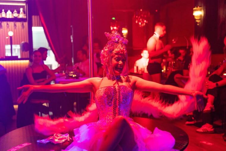braga-the-lingerie-restaurant-cabaret-show-with-dinner