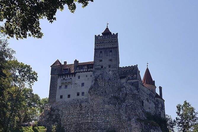 bran-dracula-castle-peles-castle-brasov-city-private-tour-2