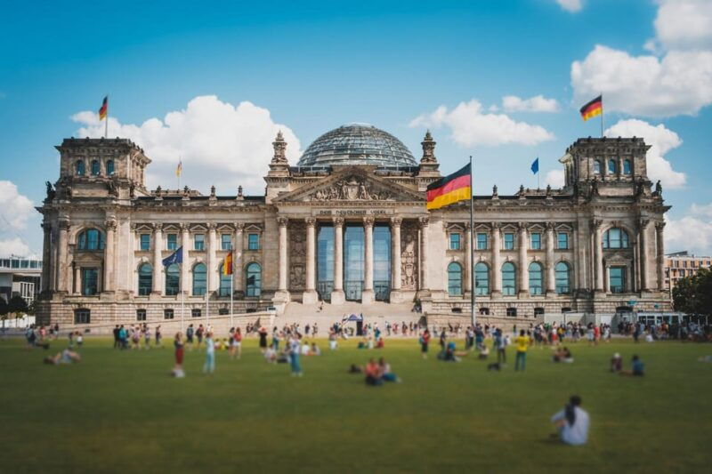 brandenburg-gate-and-berlin-off-the-beaten-path-walking-tour