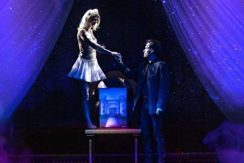 branson-escape-reality-magic-dinner-show