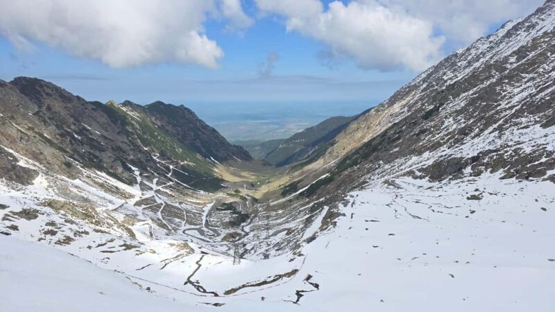 Braov: 3-Day Highlights of Transylvania Private Tour - Day 1: Legends and Wilderness