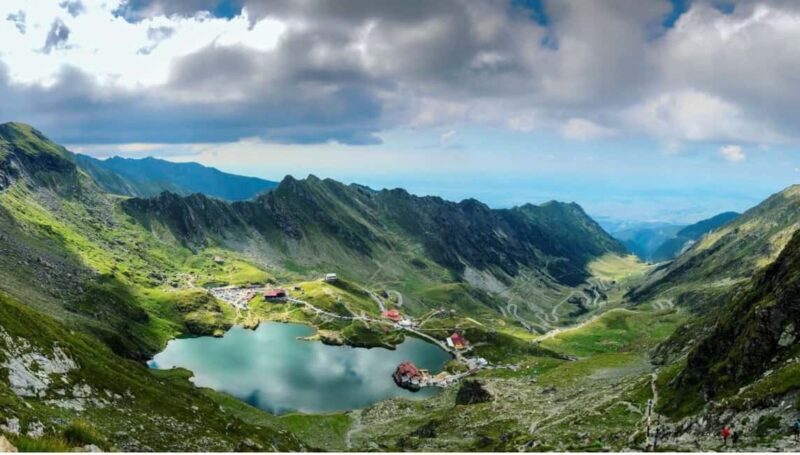 Braov: Carpathian Mountains Guided Hike with Pickup - The Itinerary: A Panorama of Romania’s Mountain Gems
