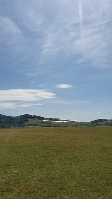 Brasov: Glider Flight Experience at Sanpetru Airfield - Key Points