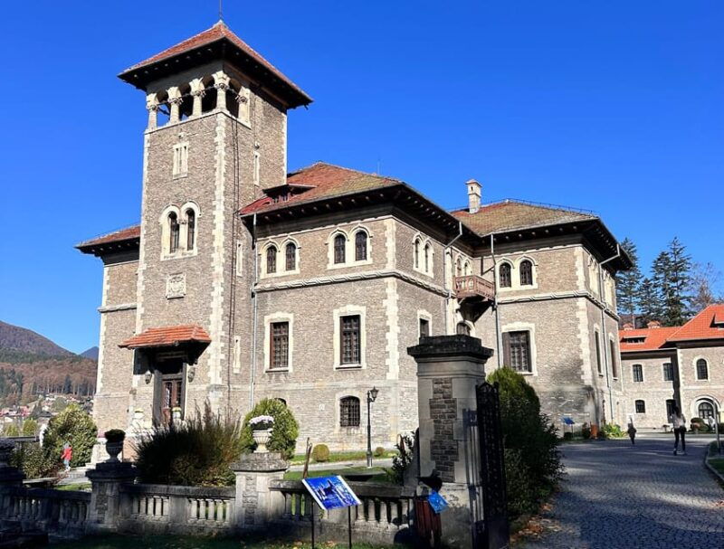brasov-peles-and-bran-castles-nevermore-academy-day-trip