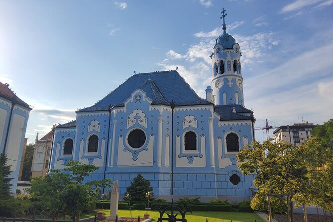 Bratislava City and Castle Private Tour with Minivan - What’s Included and What’s Not