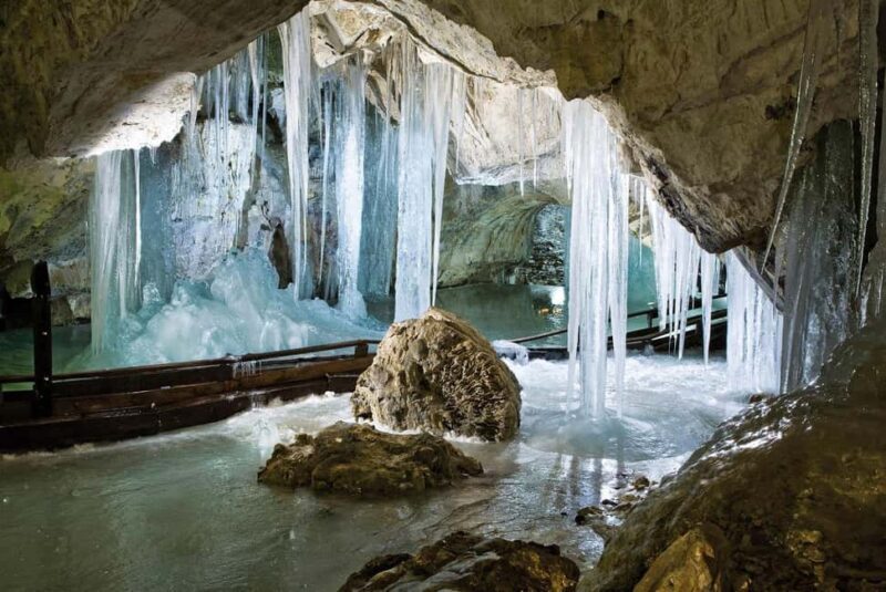 Bratislava: High Tatras, Demänovská Cave & Spi Castle Tour - Practical Tips for Making the Most of Your Day