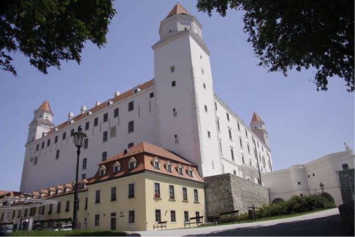 bratislava-private-tour-from-vienna-3