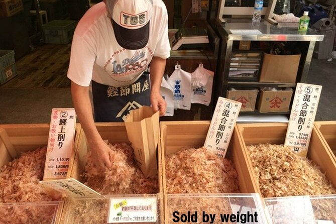 breakfast-at-tsukiji-market-tour