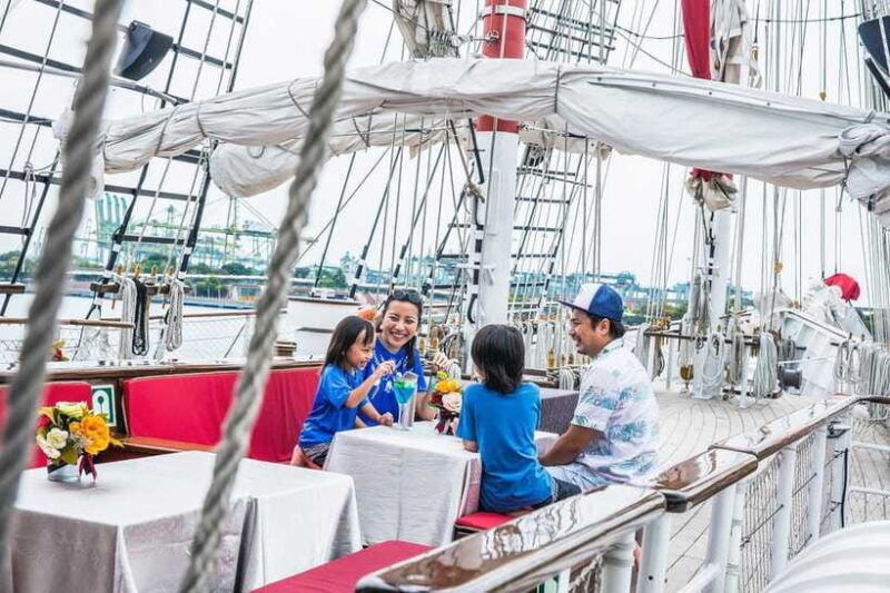 breakfast-cruise-onboard-a-tall-ship-royal-albatross