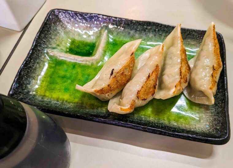 breakfast-ramen-tour-in-shinjuku-tokyo