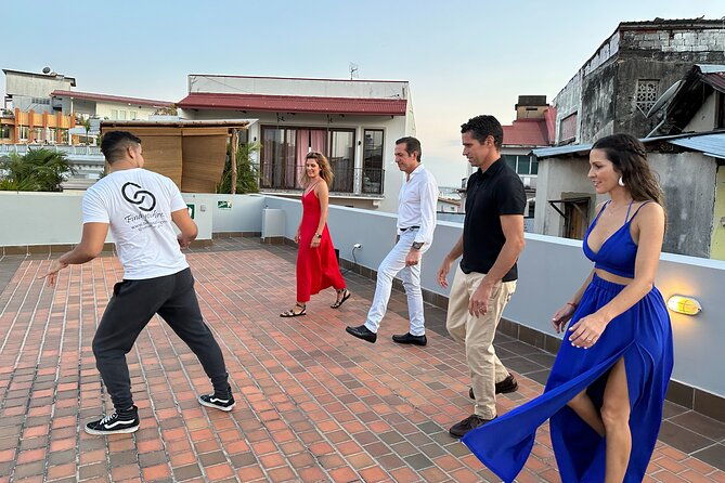 breathtaking-rooftop-salsa-lesson-and-choreography-in-panama-city