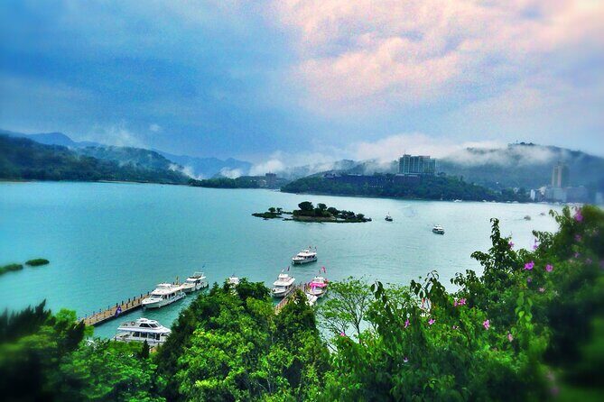 Breathtaking Sun Moon Lake Tour - Key Points