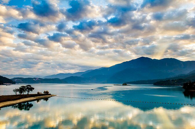 Breathtaking Sun Moon Lake Tour - Who Is This Tour Best For?