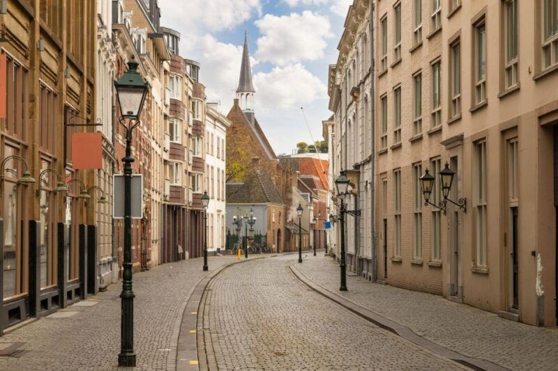 breda-in-1-day-walking-tour-with-digital-guide