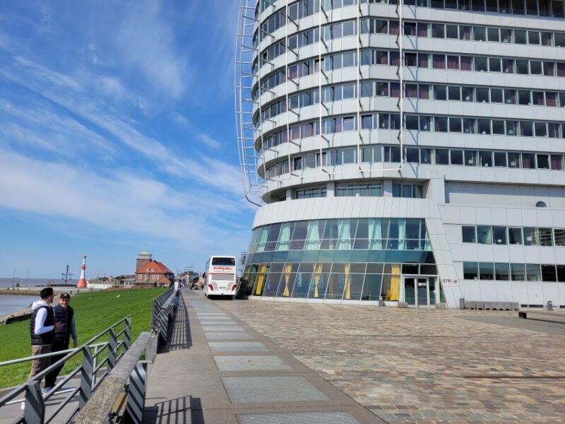 bremerhaven-harbor-bus-tour