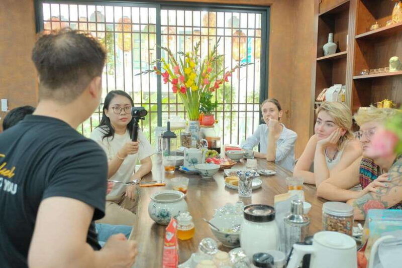 brews-bites-hanoi-coffee-workshop-with-traditional-meal
