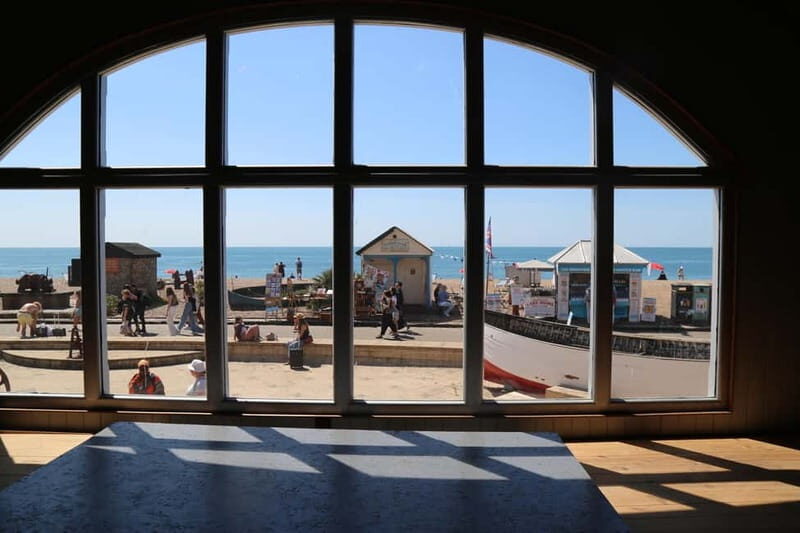 Brighton Beach: Sunrise Hatha Yoga Class with Ocean Views - The Location and Setting