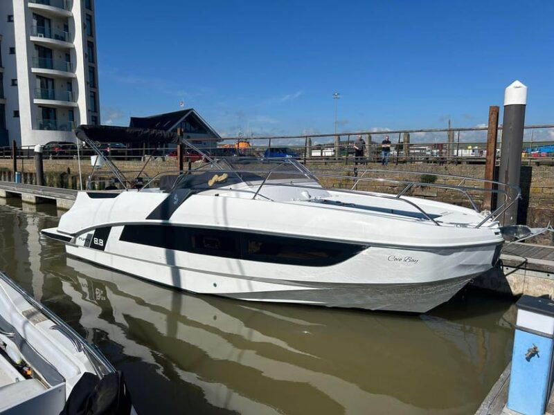brighton-beneteau-flyer-sundeck-private-charter