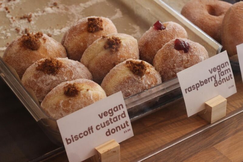 Brighton Festive Donut Adventure by Underground Donut Tour - The Tour Experience: A Festive Exploration of Brighton’s Streets