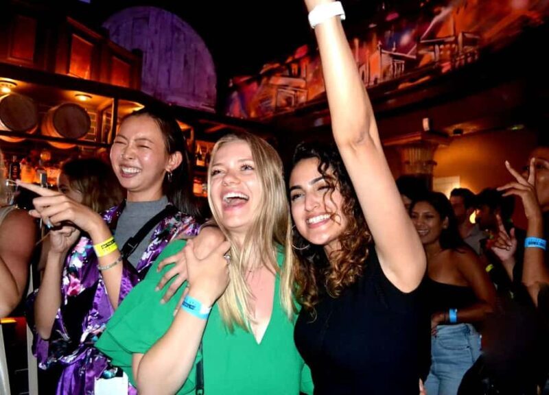 Brighton: Halloween Bar Crawl/ 5+ Venues, Free Shots & More - Practical Details and Tips