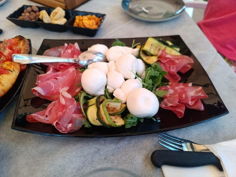 brindisi-alberobello-locorotondo-ostuni-tour-with-brunch
