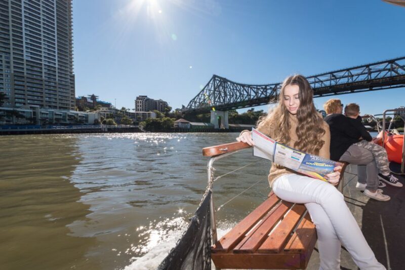 Brisbane: Midday River Guided Sightseeing Cruise - Commentary and Learning