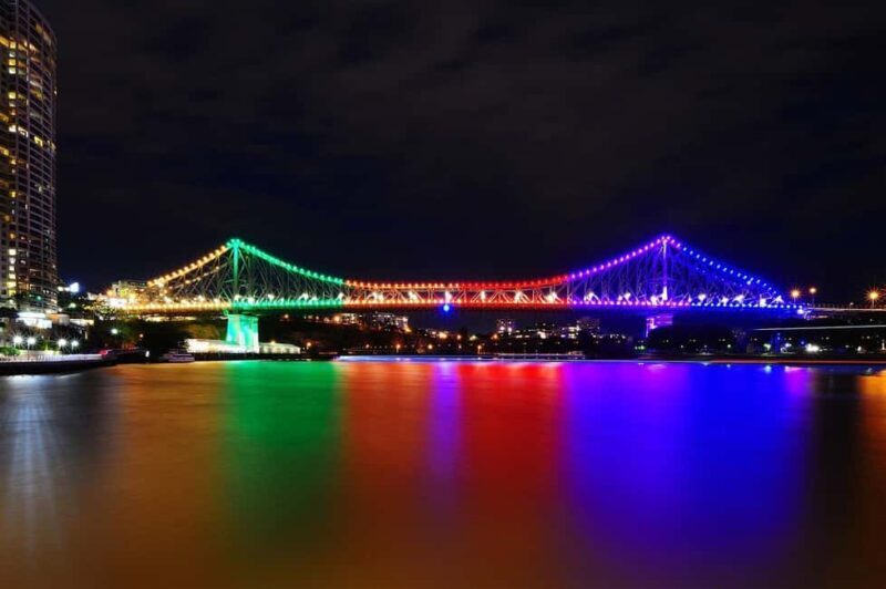 Brisbane: Private Brisbane Night Tour with Stops - Quick snapshot