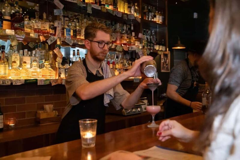 Brisbane: Small Bars and Street Art Tour with a Drink - The Guides’ Role: Knowledge, Friendliness, and Fun