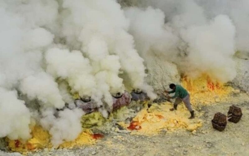 Bromo : 2 Day Bromo Ijen Start Surabaya - An In-depth Look at the 2-Day Bromo and Ijen Tour