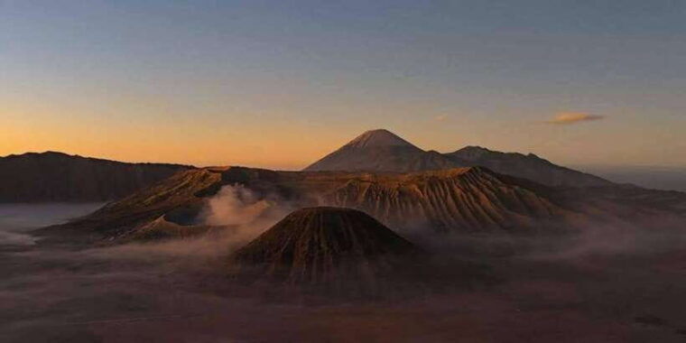 bromo-private-sunrise-and-crater-exploration