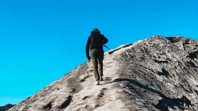 bromo-sunrise-private-tour-12-hours-from-surabaya