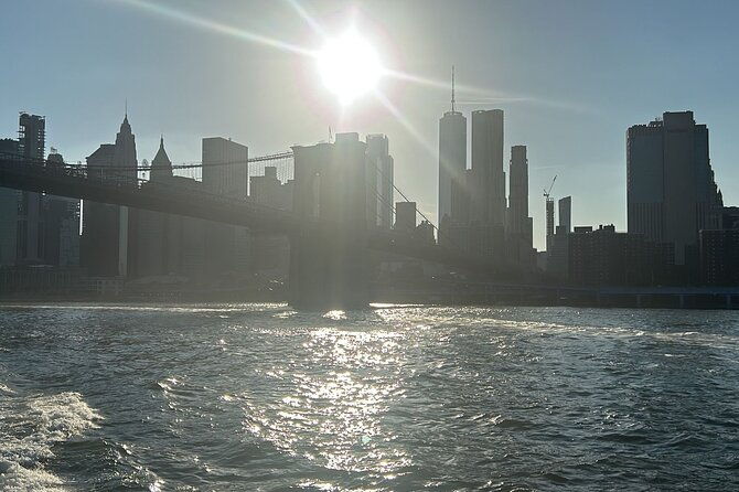 brooklyn-bridge-dumbo-walking-tour-east-river-ferry-tickets