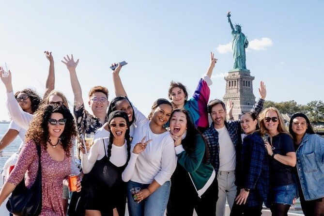 brooklyn-bridge-statue-of-liberty-and-manhattan-tour