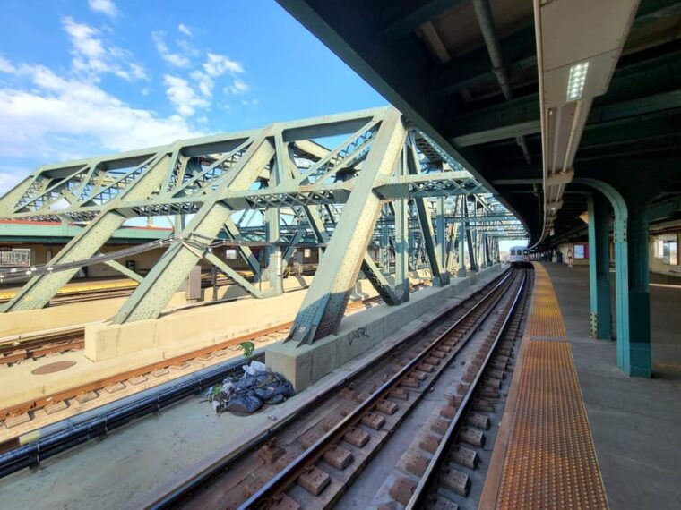 brooklyn-subway-secrets-and-hidden-stations-private-tour