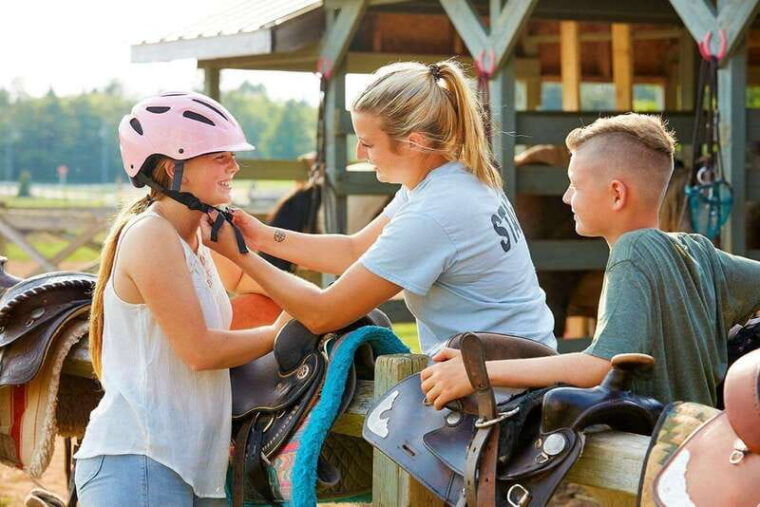 brudenell-family-friendly-horse-ride-goes-on-the-beach