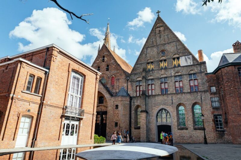 Bruges: 2-Hour Private Kick-Start Tour with a Local - Practical Tips for Booking and Participating