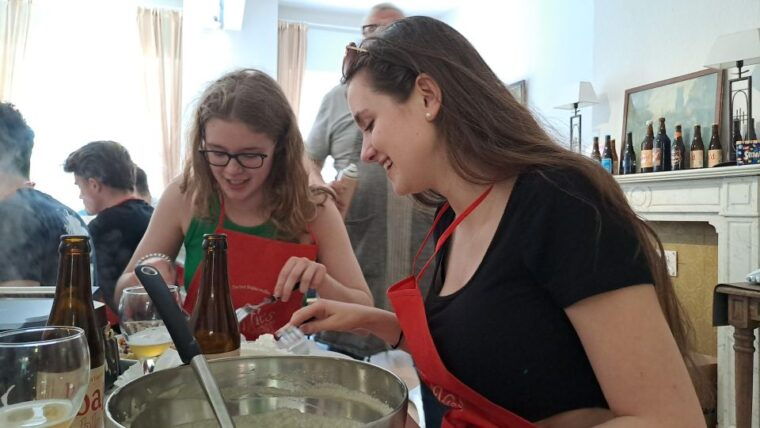bruges-belgian-waffle-making-workshop-with-beer-tasting