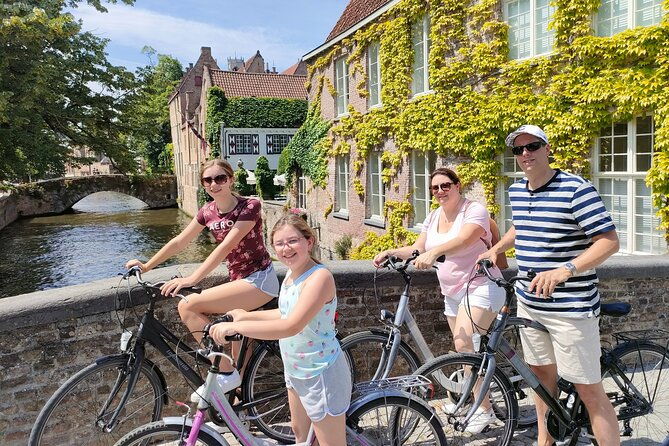 bruges-by-bike-with-friends-and-family