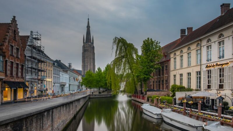 Bruges: Guided Tour & Boat Ride with Optional Beer Tasting - Why We Love This Tour