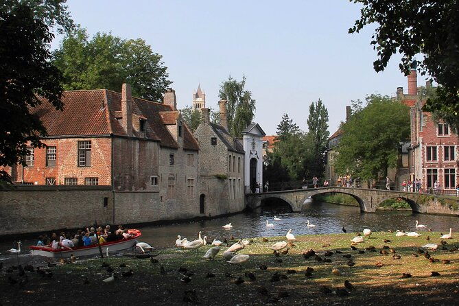 bruges-highlights-hidden-gems-small-group-from-paris-by-minivan