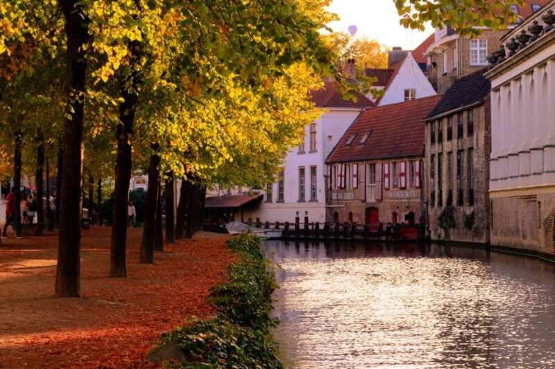 bruges-walking-tour-canal-boat-trip-w-beer-tasting-option