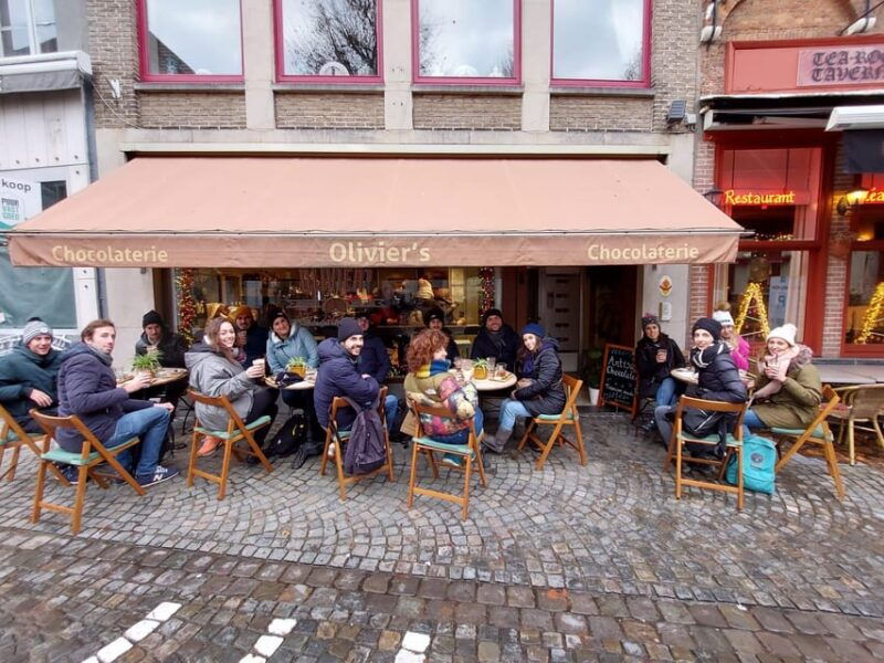 bruges-walking-tour-with-hot-chocolate-chocolate-tasting