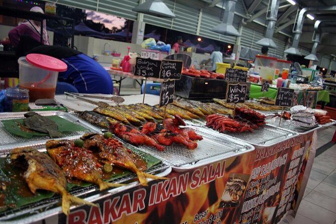 Brunei By Night Tour & Traditional Dinner - Key Points