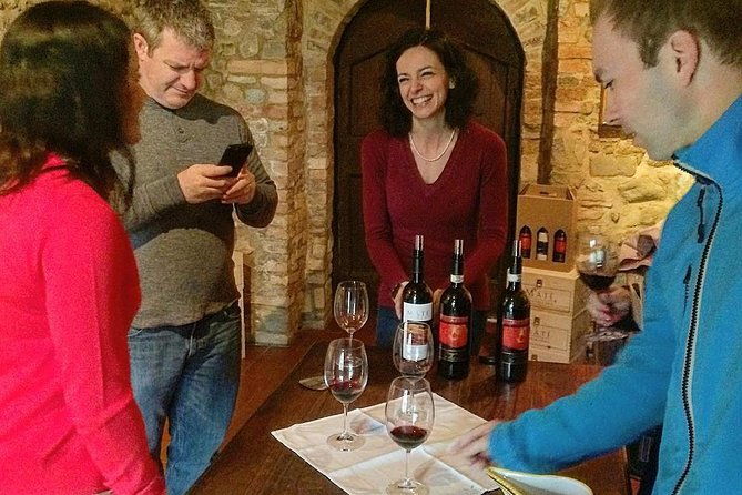 brunello-di-montalcino-wine-experience-with-a-sommelier