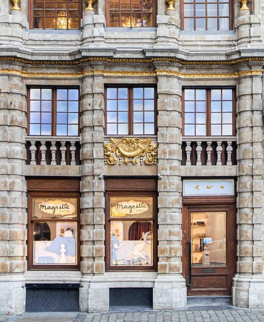 brussels-2-hours-magritte-waking-tour
