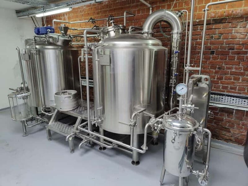 Brussels: Beer Pong in a Micro Brewery and Distillery - An In-Depth Look at the Brussels Beer Pong Tour