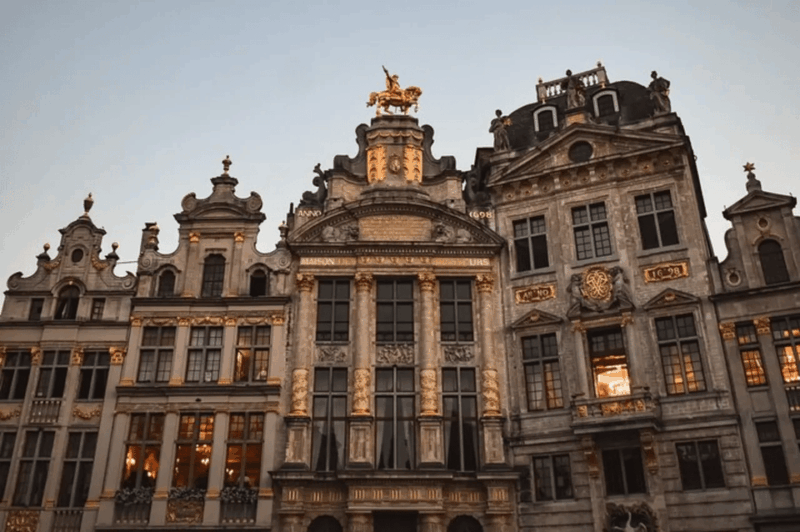 brussels-christmas-lights-and-markets-3-hour-walking-tour