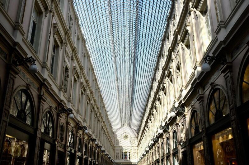 brussels-highlights-walking-and-bus-tour-with-waffle