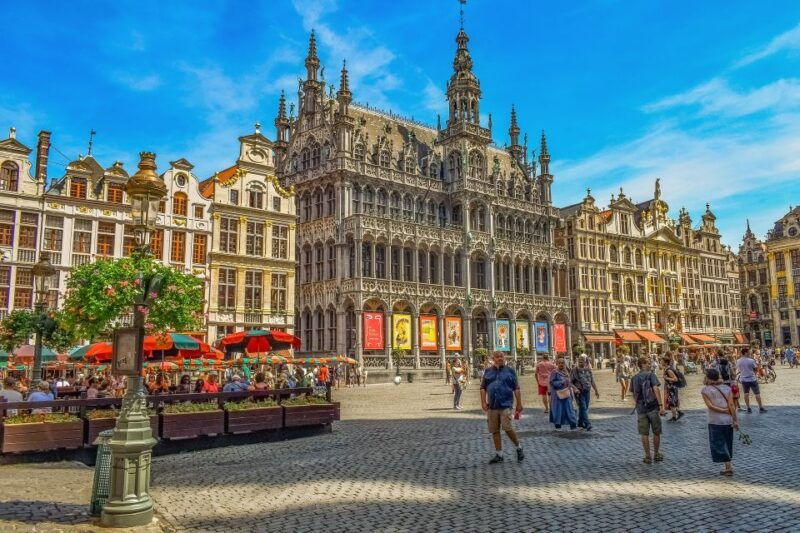brussels-highlights-walking-and-bus-tour-with-waffle